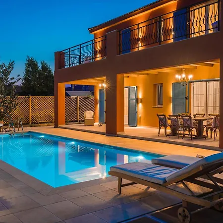 Villa Annino In Village With Private Pool!