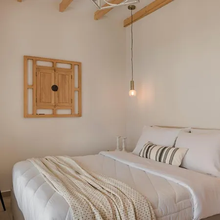 Villa Annino In Village With Private Pool! Karavados