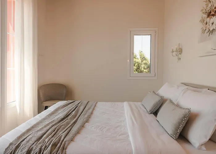 Вилла Annino In Village With Private Pool!