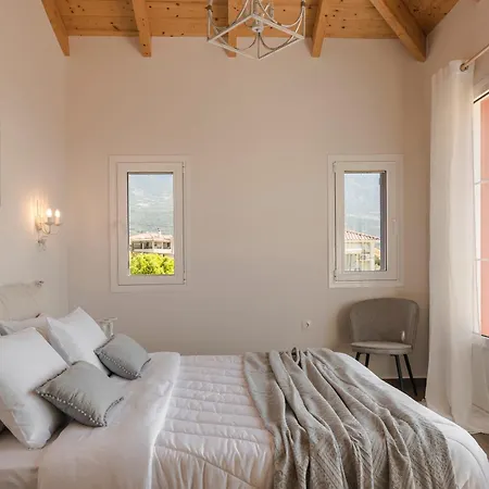 Annino In Village With Private Pool! Karavados
