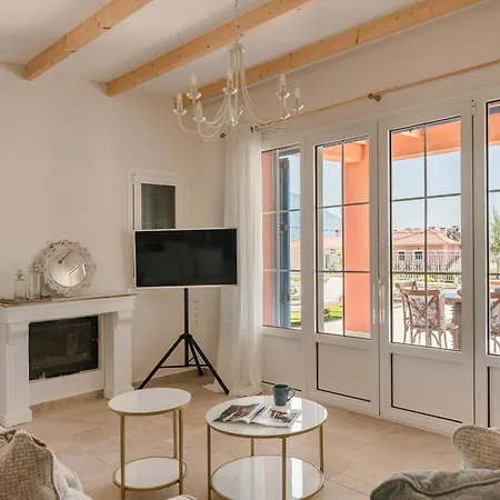 Annino In Village With Private Pool! *